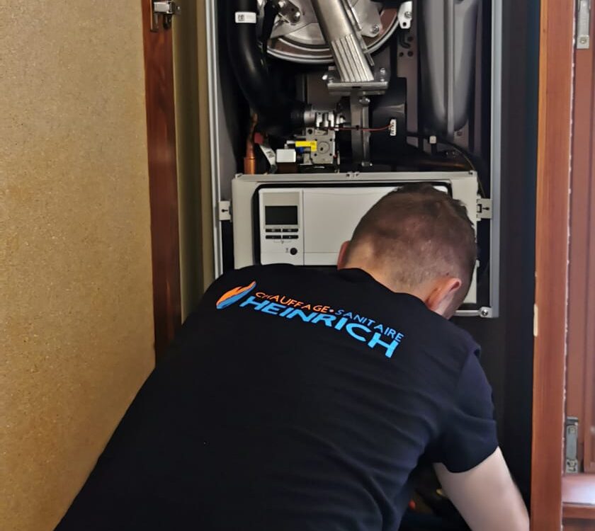 ENTRETIEN 840X750 | Heinrich Chauffage Sanitaire Que faire lorsque votre chaudière ne s’allume plus ? Guebwiller